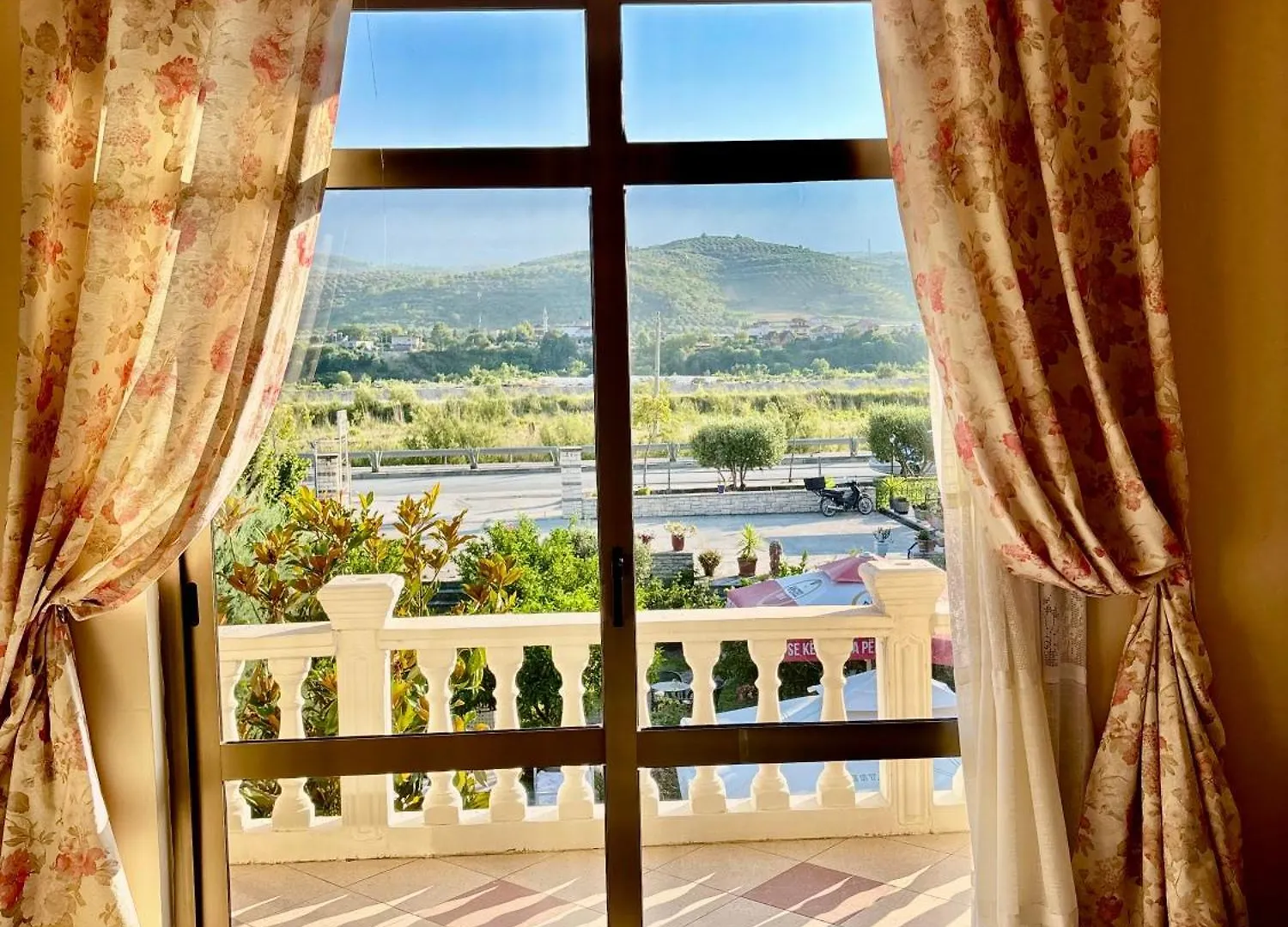 ***  Hotel Blen Grand Berat Albania