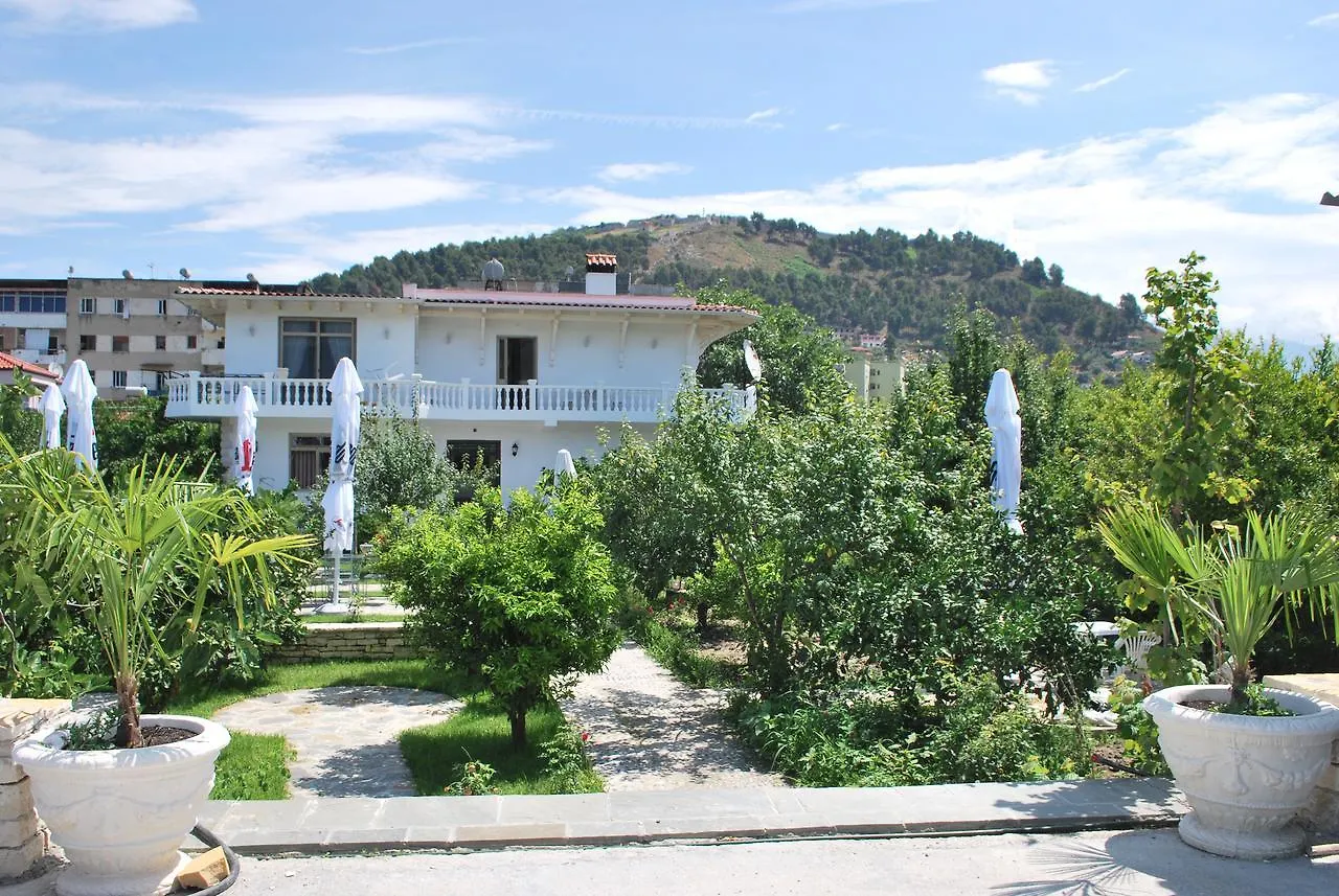 Hotel Blen Grand Berat 3*,  Albania